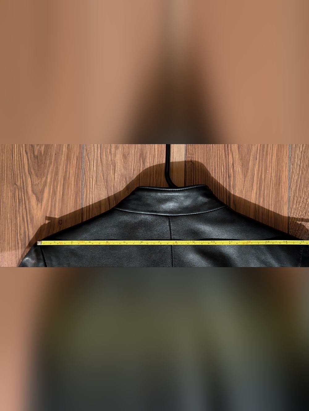 Women's Black Leather Jacket By TAHARI Size S - Picture 8 of 8